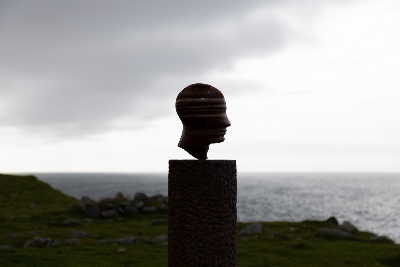 Head_Statue_In_Norway